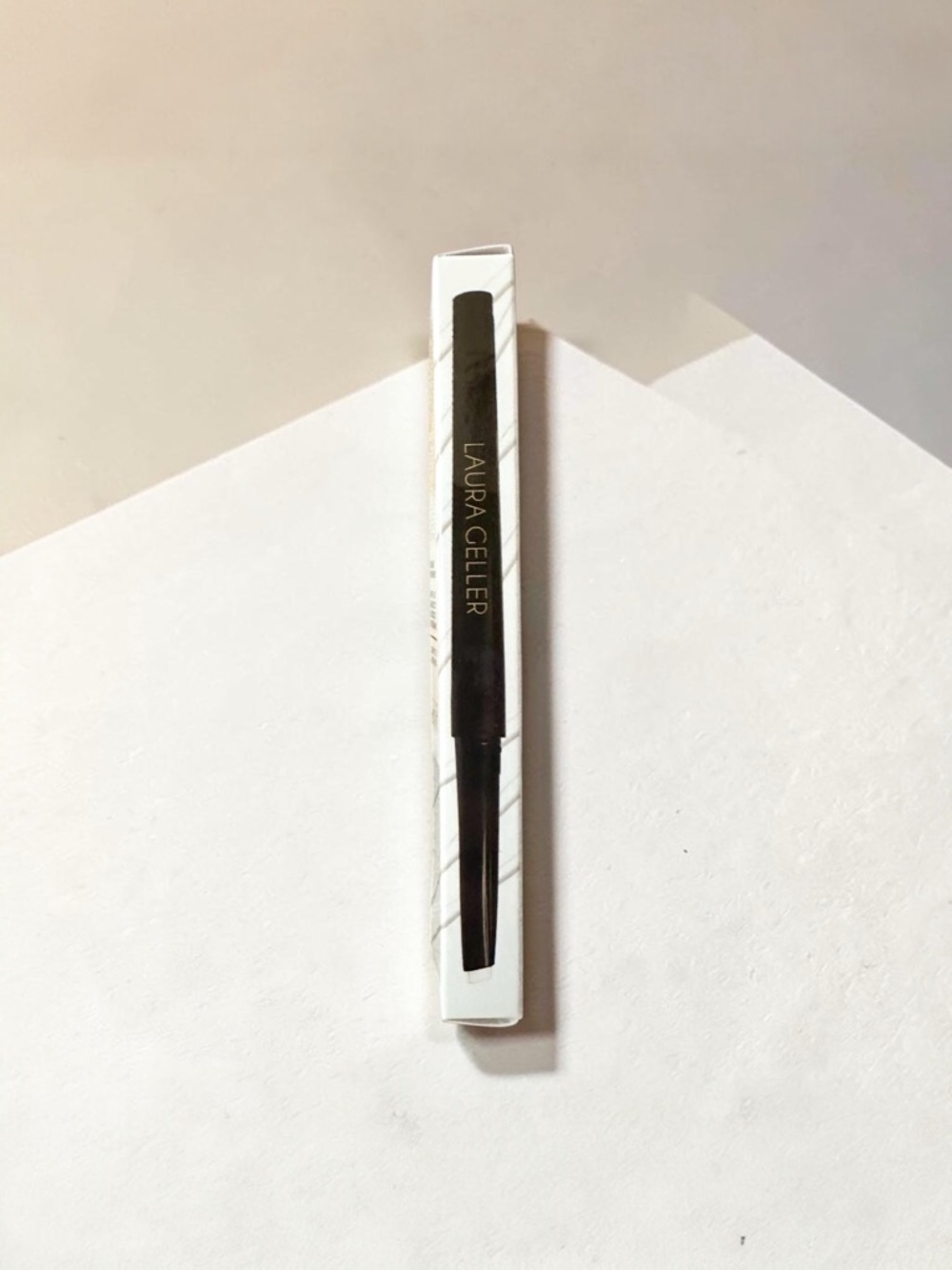 Laura Geller Invisible Color Locking Lip Liner‎ Clear | Modern Classic .01 Oz.